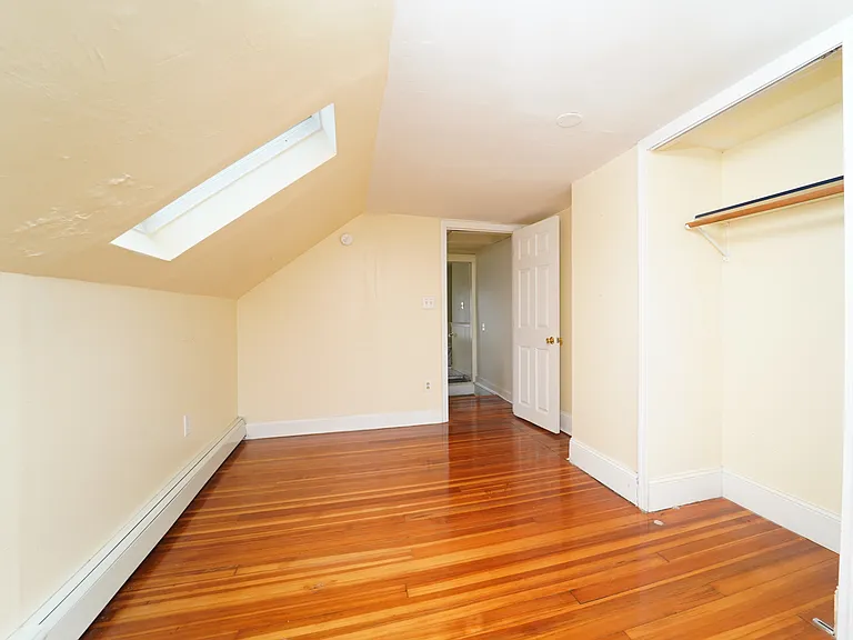 Bedroom 3, 3rd floor