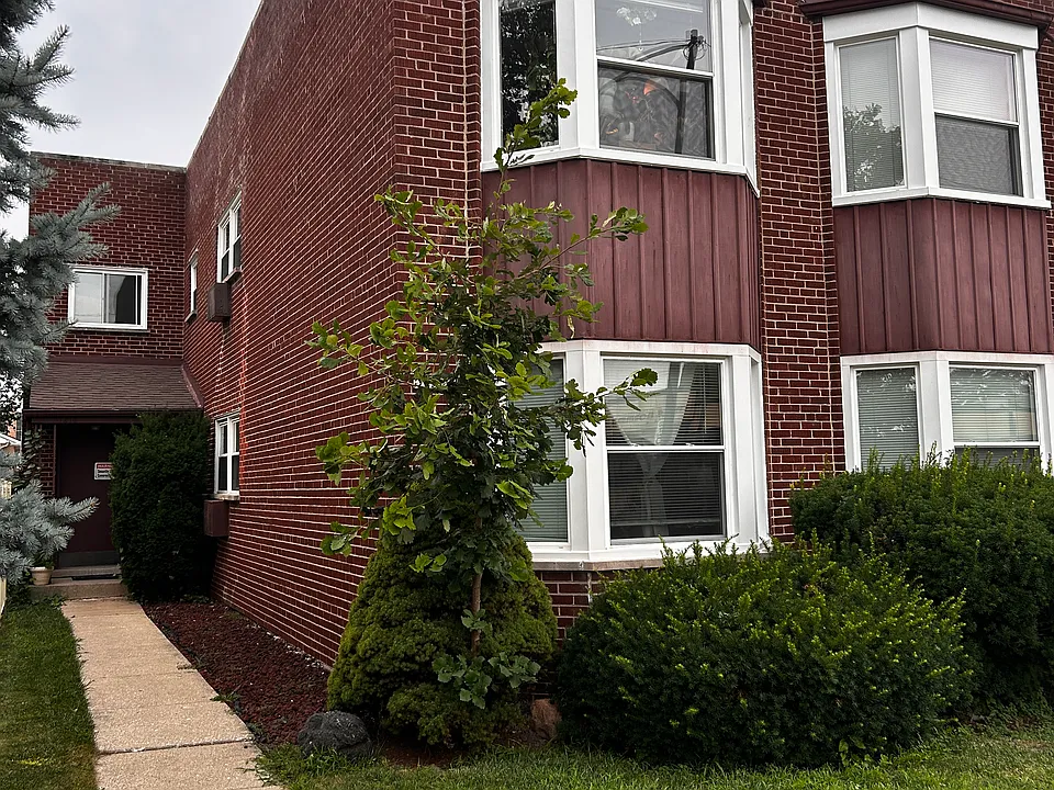 7314 N Harlem Ave #2R