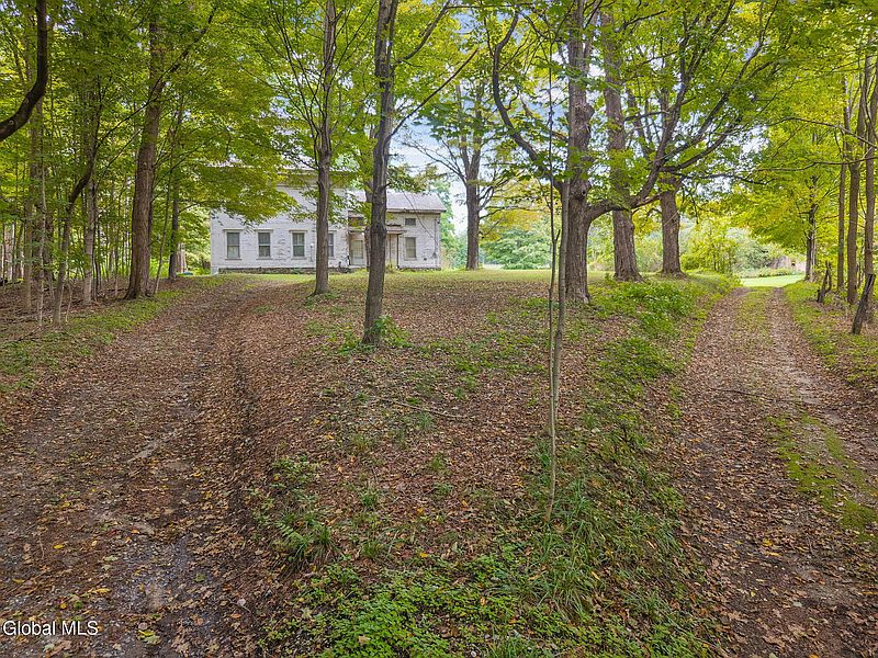3rd image of 288 Eagle Bridge Road