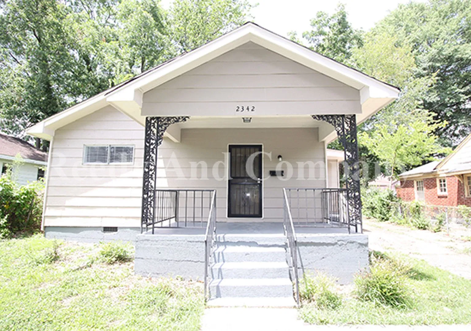 Welcome to 2342 Poe Ave! — Photo 1