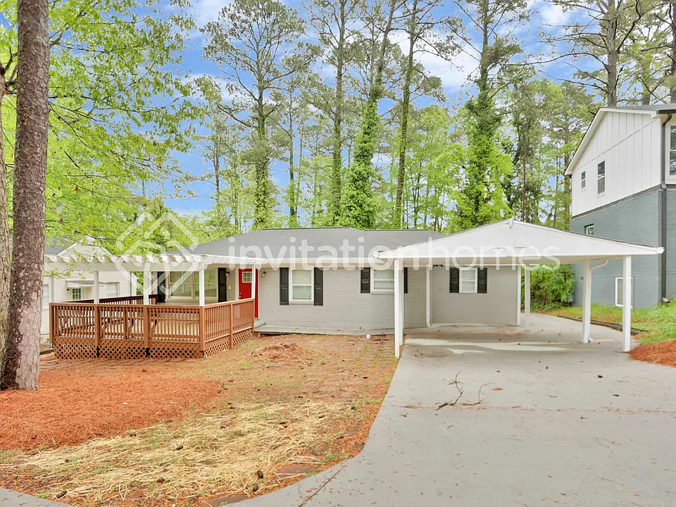2100 Dellwood Pl