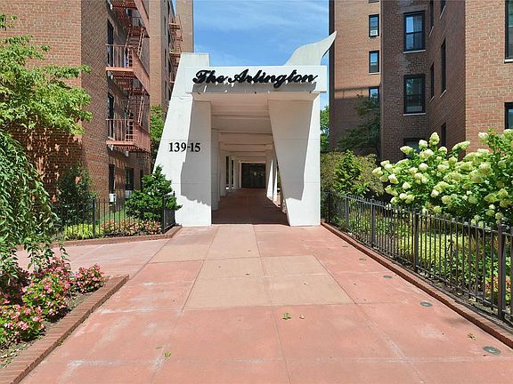 3rd image of 13915 83rd Ave APT B37