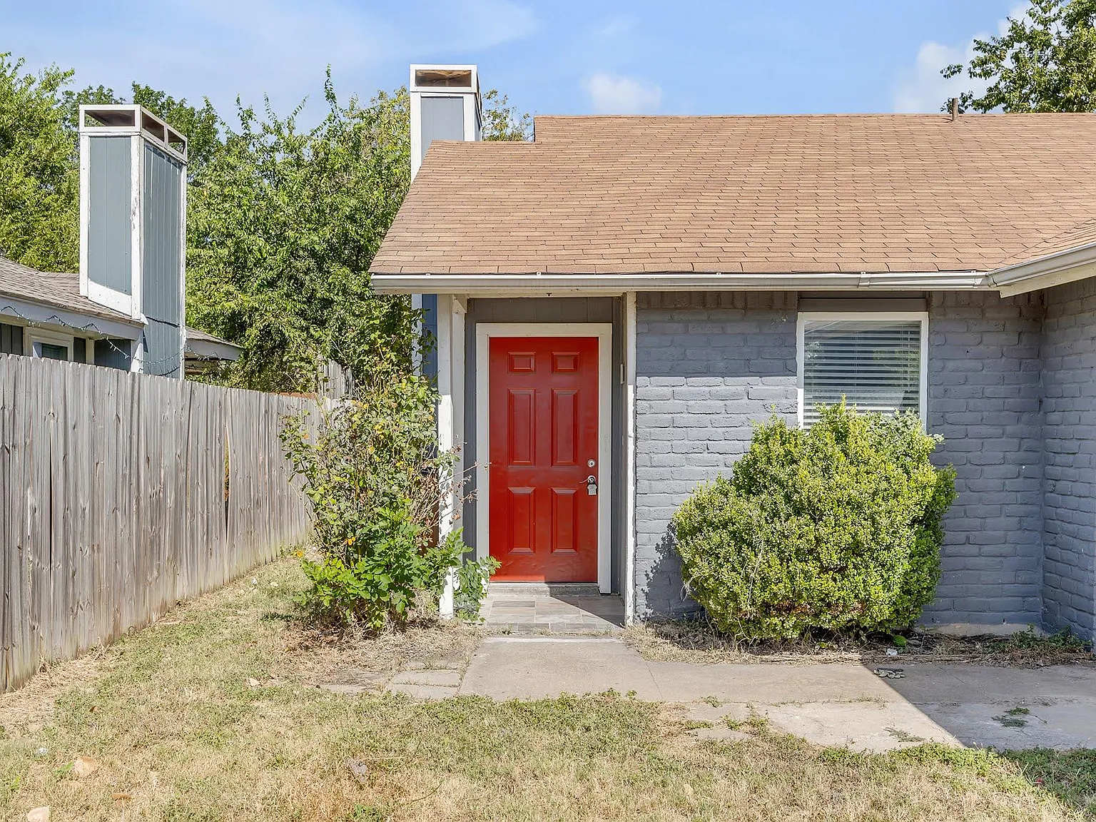 2 bed, 1.0 bath, 892 sqft, $1,200 — Photo 4