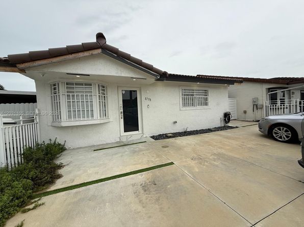 8738 NW 116th Ter