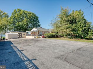 710 Riverside Dr, Essex, MD 21221