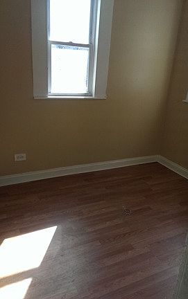 4th image of 5429 S Bishop St