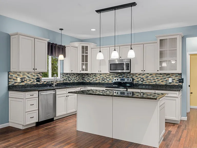 615 Derby Way Dr — Photo 21