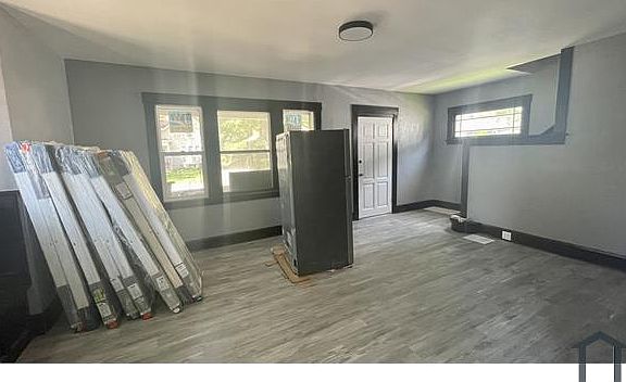 3rd image of 209 Miriam Ave