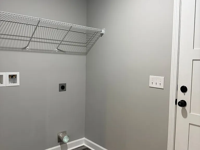 101 Brandi Ave — Photo 33