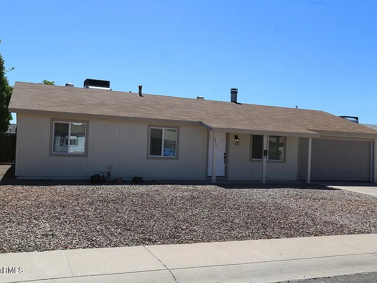 3737 E Eugie Ave — Photo 4