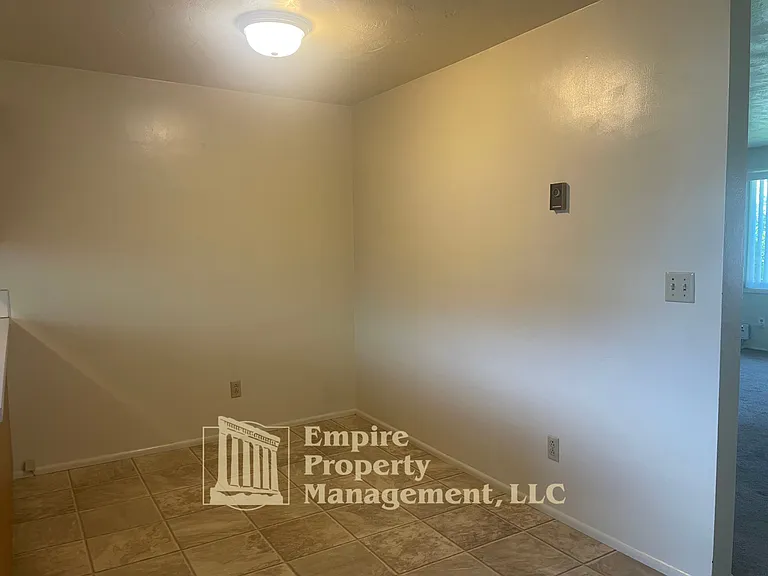 2375 Adams St — Photo 13
