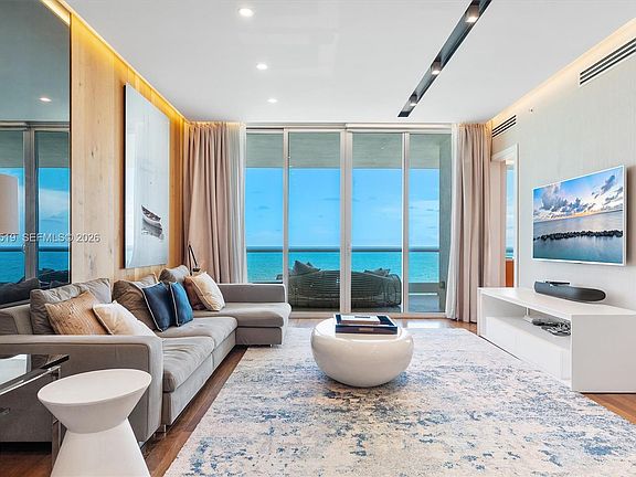 3rd image of 16051 Collins Ave APT 1102