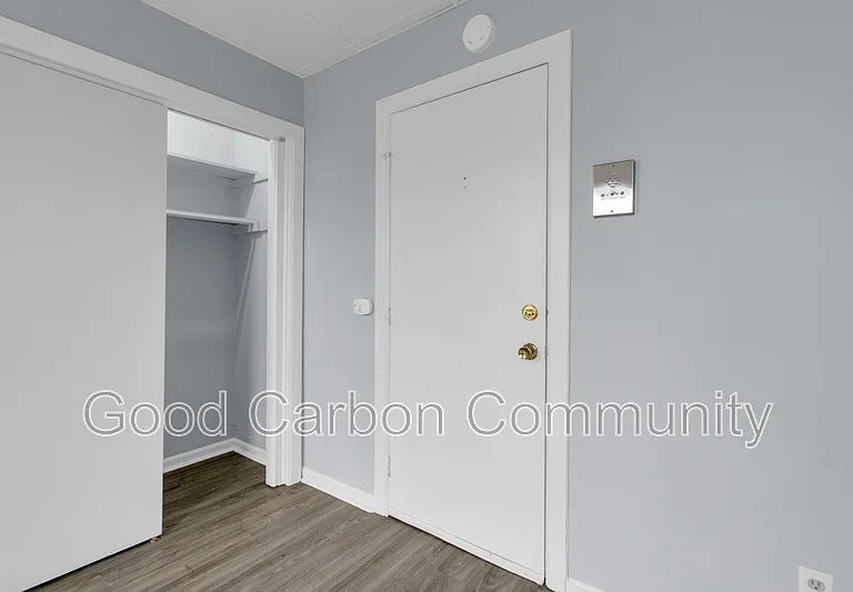 131 Allen St #17 — Photo 7