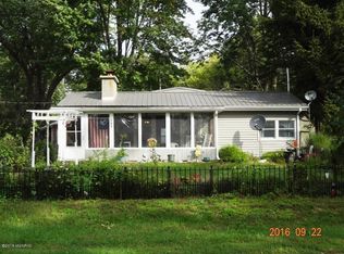 784 W Mohawk Trl, White Cloud, MI 49349