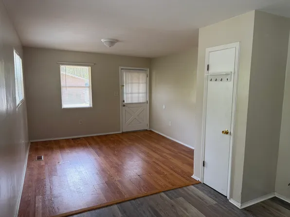 410 W John J Sharpe St, Rocky Mount, NC 27803