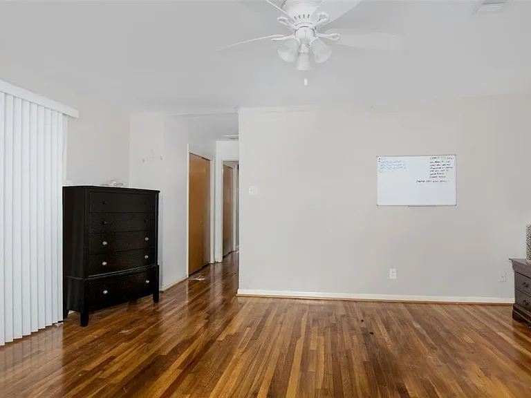 4015 Mischire Dr — Photo 20