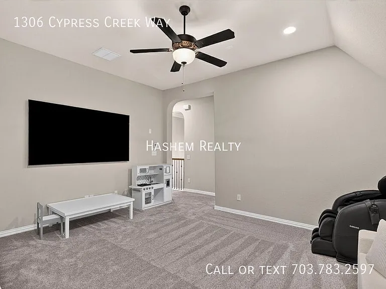 1306 Cypress Creek Way — Photo 16