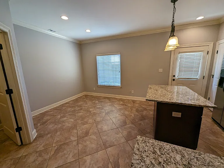 2495 Old Taylor Rd #906 — Photo 12