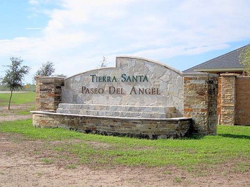 1st image of 604 Santa Elena