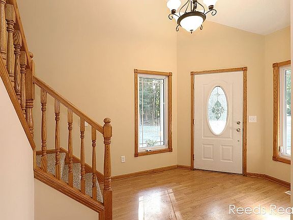 5th image of 9231 Shady Creek Ln