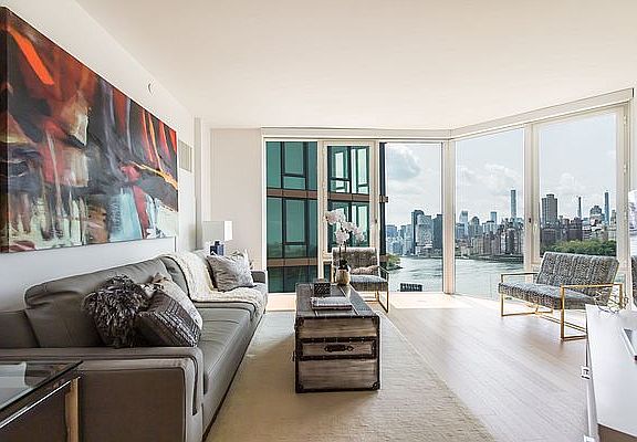 5th image of 10 Halletts Pt APT 2209