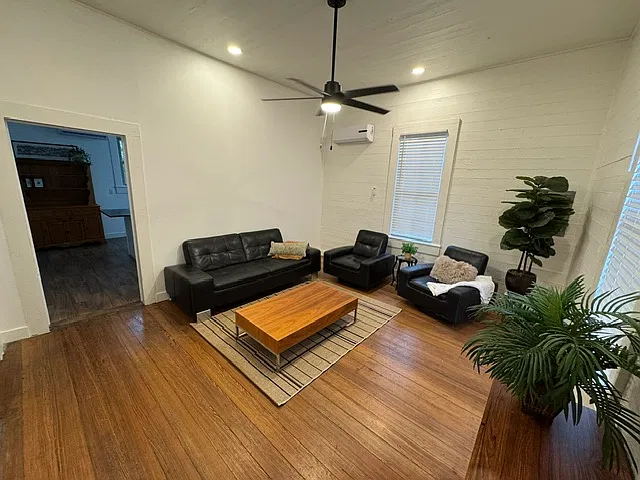 1 bed, 756 sqft, $1,100 — Photo 3