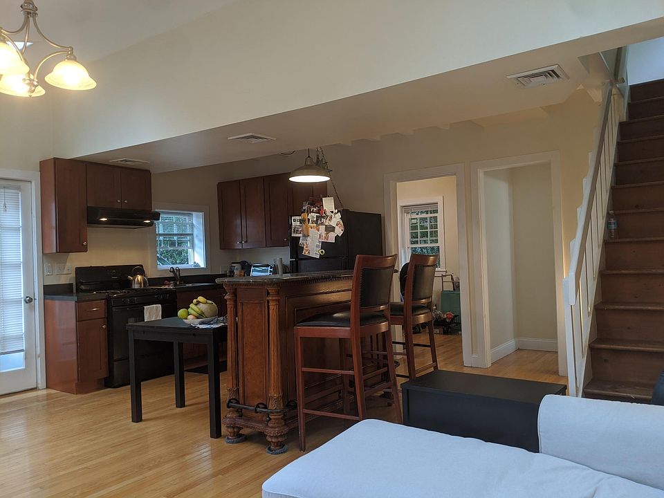 Open Kitchen/LR/Dinning area