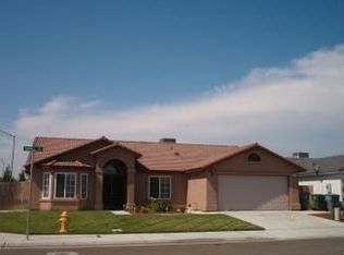 2717 Maple St, Madera, CA 93637