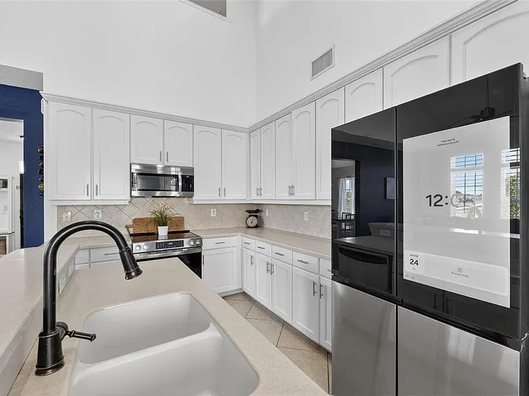 5536 Luminar Pointe Ln — Photo 24