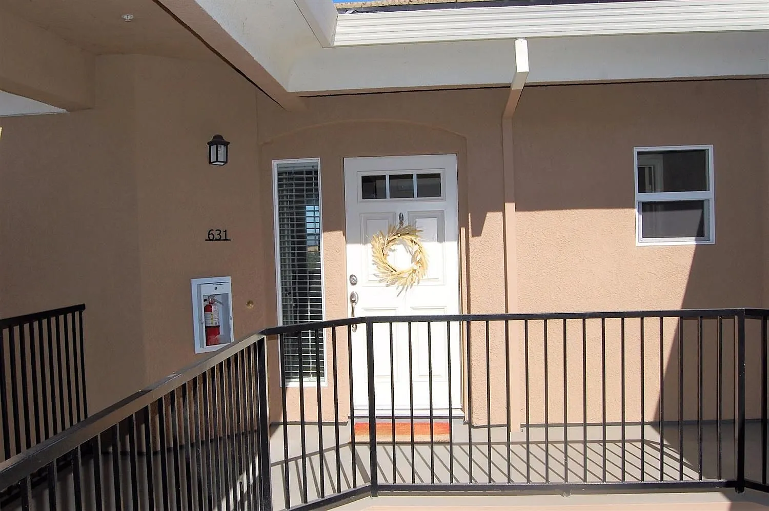 600 Moon Cir Unit 631 photo 1