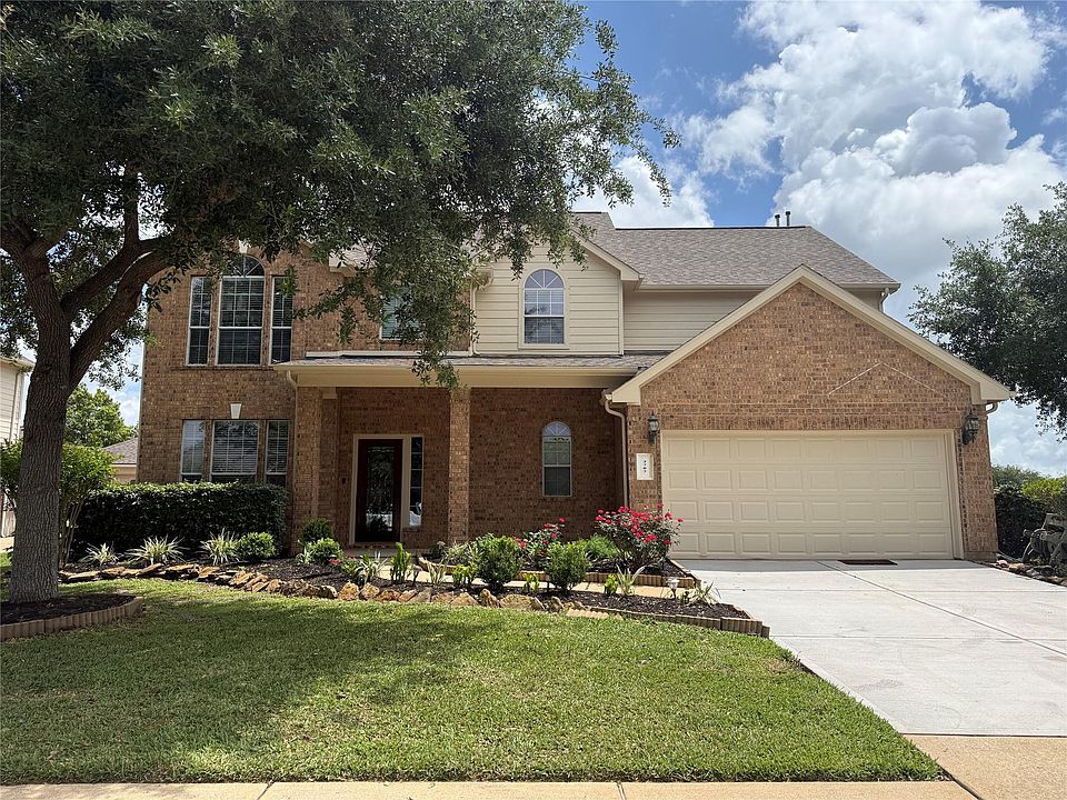 1st image of 3707 Canterbury Park Dr