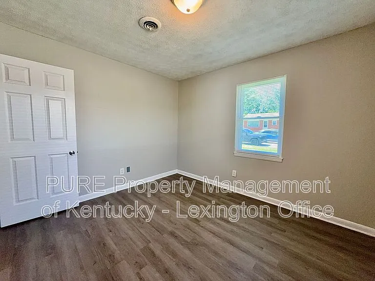 508 Beech St — Photo 14