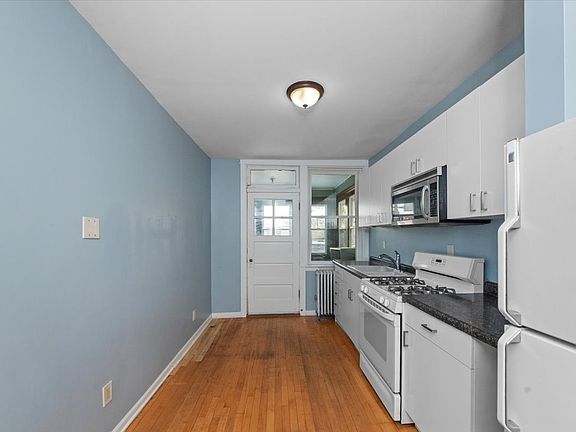 5th image of 5237 N Ashland Ave APT 2