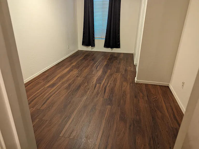 726 N Laguna Dr — Photo 30