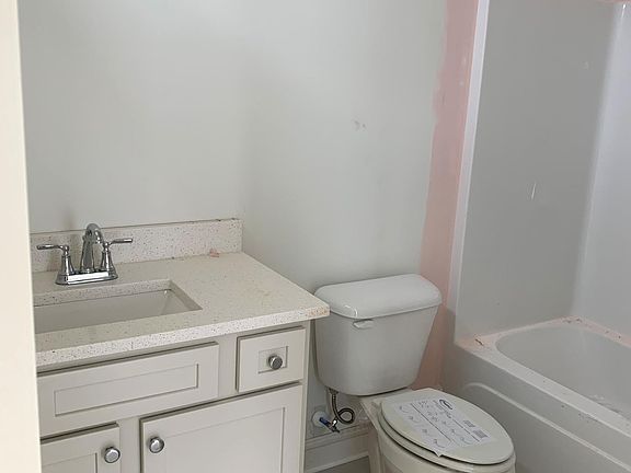 2nd Floor Bedroom #2 full bathroom