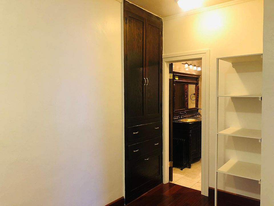 1st image of 837 N Poinsettia Pl #837