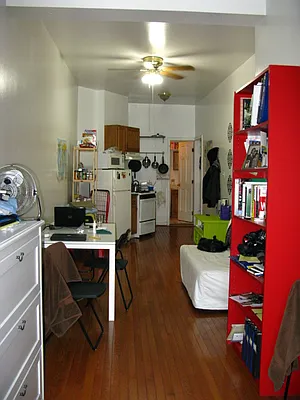 Rented by Maximus Realty Group | media 37