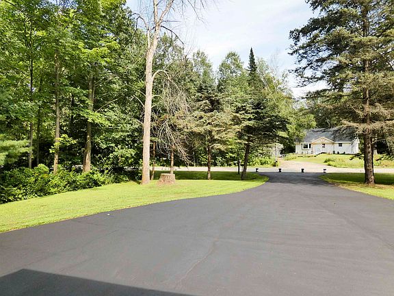 2nd image of 4347 Sandy Ln