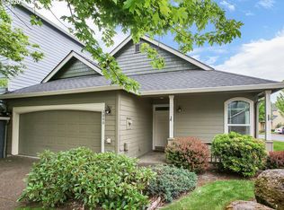 2800 NE Blossom Hill Rd, Fairview, OR 97024