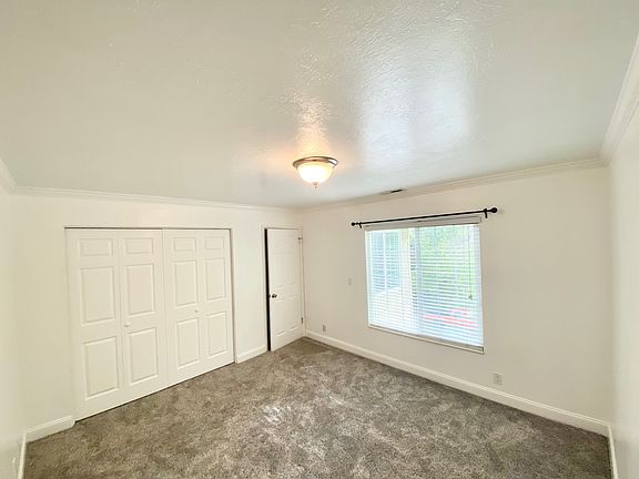 5th image of 1212 E Waterside Cv APT 30