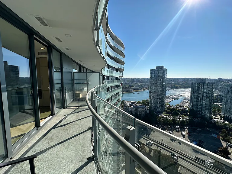 89 Nelson St #2604 — Photo 10