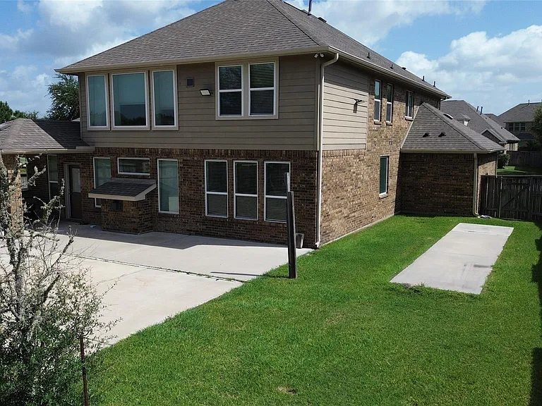 8002 Mesquite Hill Ln — Photo 31