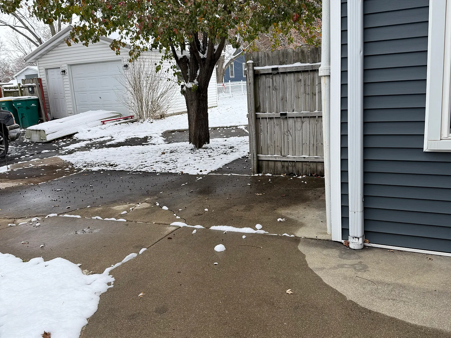 701 N Front St — Photo 2