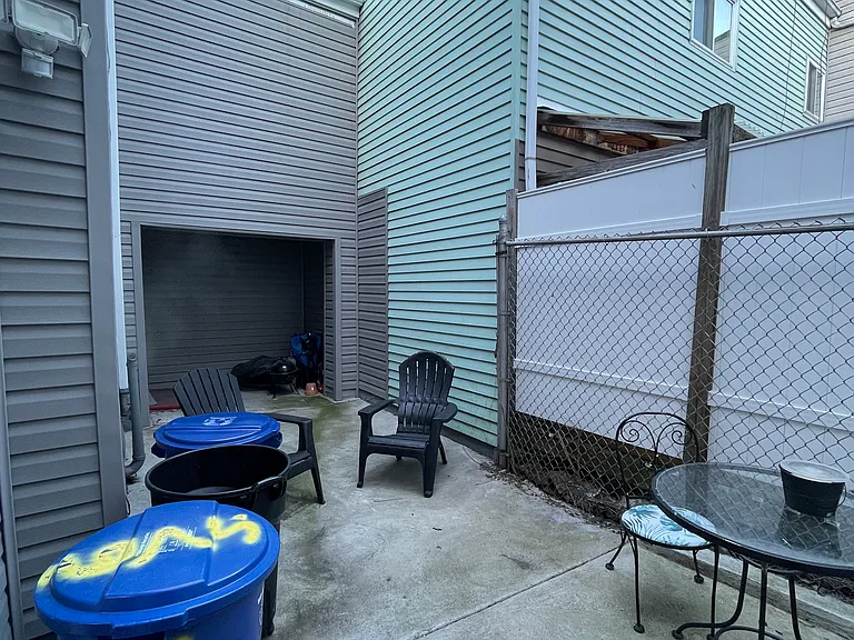 67 S 17th St — Photo 6
