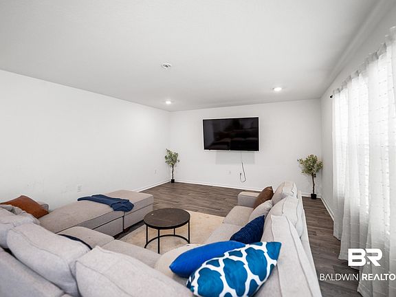 3rd image of 14446 Cavendish Dr