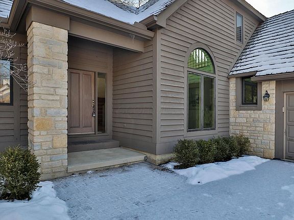 3rd image of 6456 Quarry Ln