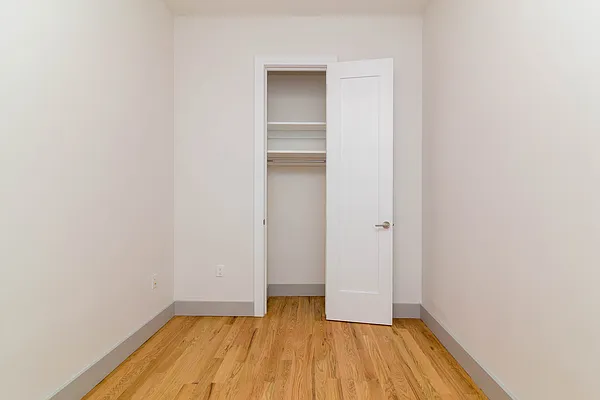 Rented by Nooklyn NYC LLC | media 28