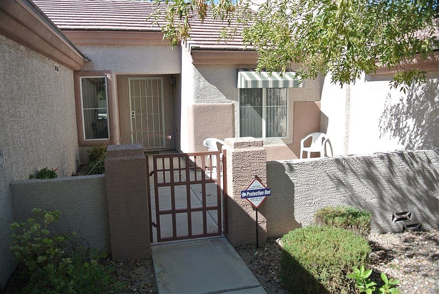 2nd image of 439 Golden State St