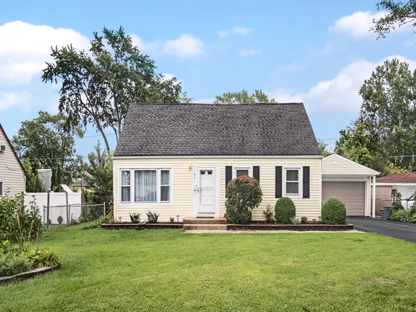 841 N Prater Ave, Melrose Park, IL 60164