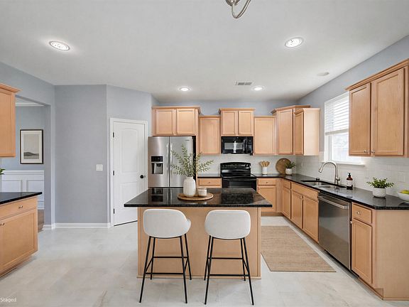 4th image of 2130 Pimlico Dr